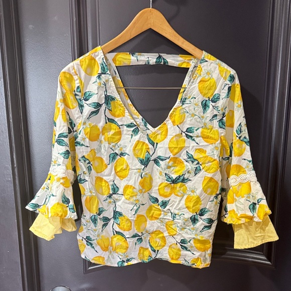 love on a hanger Tops - Love on a Hanger Lemon Patterned Blouse